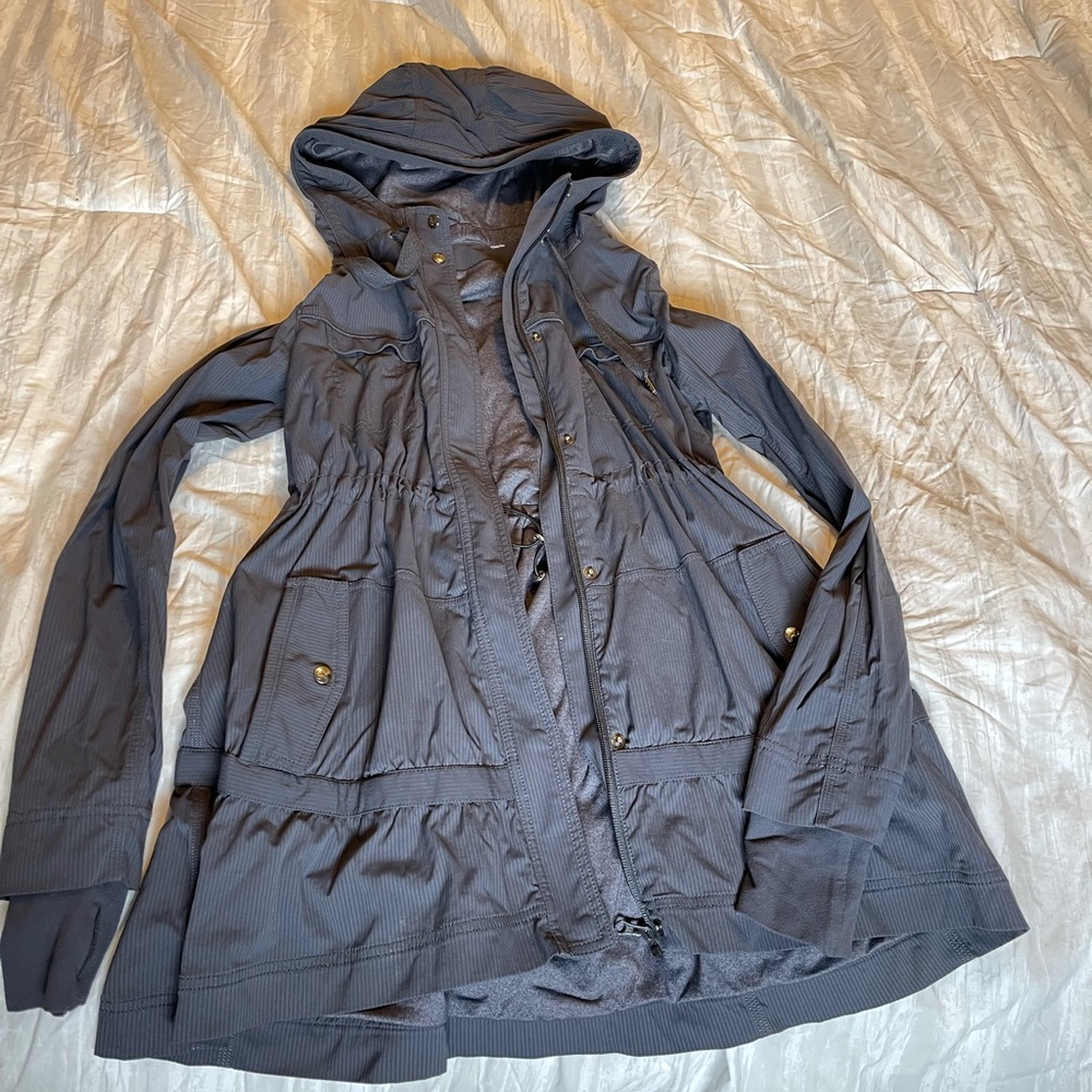 COPY - Lululemon apres practice anorak jacket